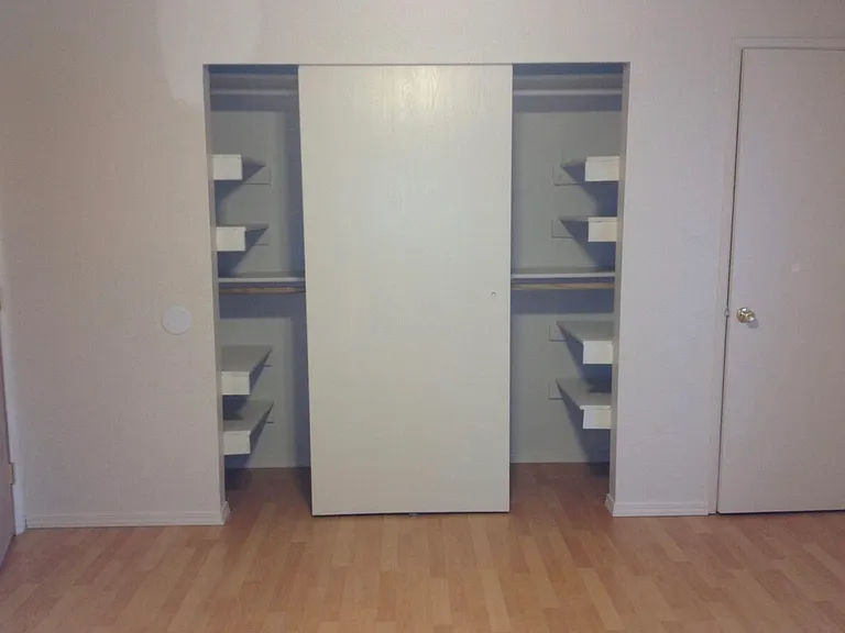 2431 Poplar St SE #4 — Photo 9
