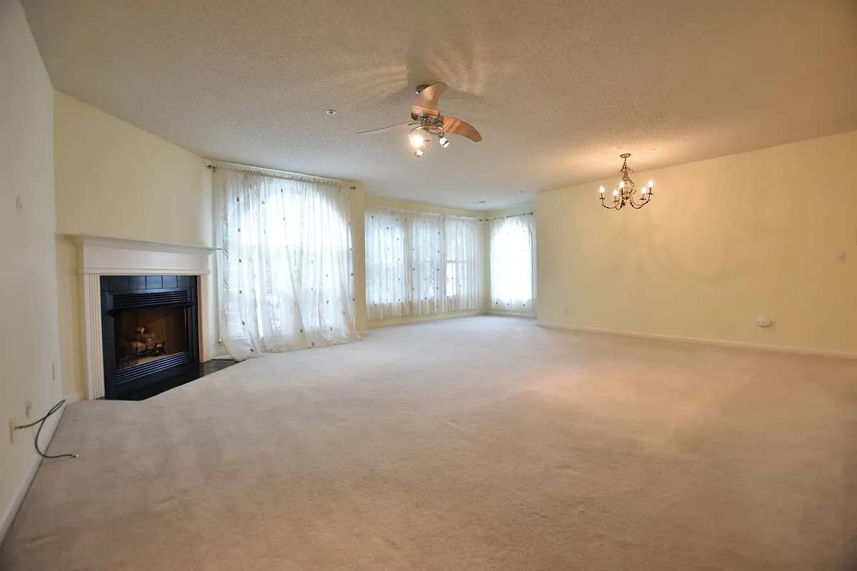 Building Photo - 424 Mill Pond Dr