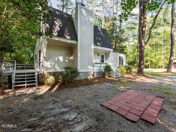 4th image of 806 River Hill Drive