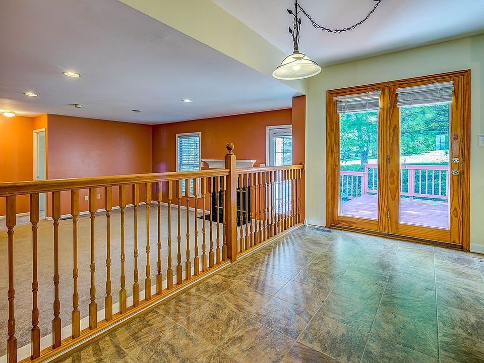1st image of 1705 Westover Dr APT 13