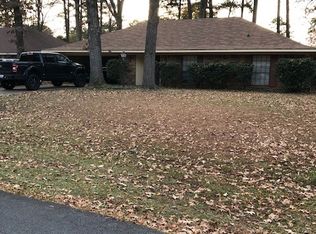 135 Chimney Ln, Haughton, LA 71037