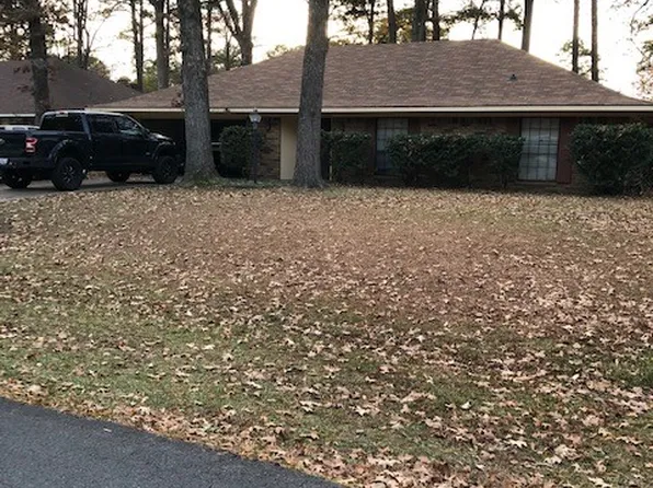 135 Chimney Ln, Haughton, LA 71037