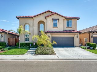5620 N Lucy Ruiz Ave, Fresno, CA 93723