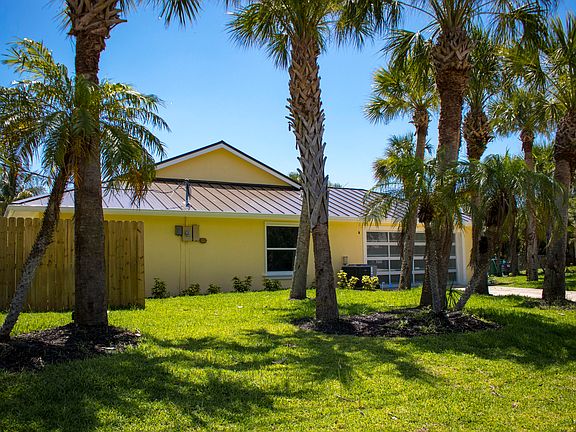 3rd image of 403 S Palm Ave
