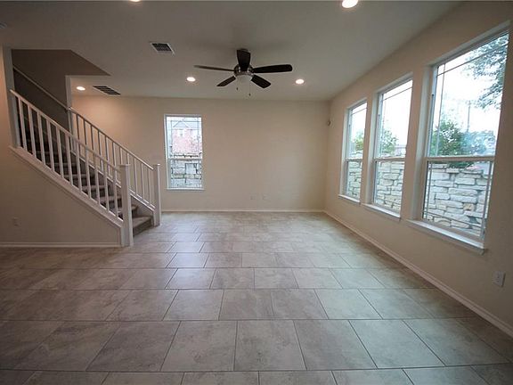 5th image of 404 Buttercup Creek Blvd APT 30