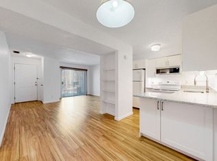 5300 E Cherry Creek Dr S #914, Denver, CO 80246