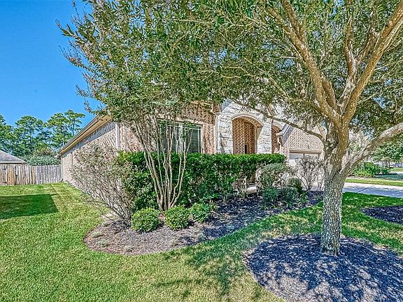 2nd image of 26028 Kingshill Dr