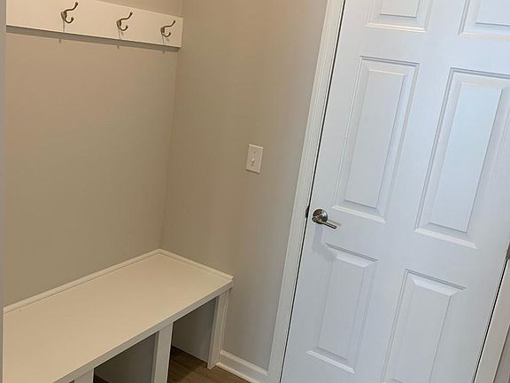 5th image of 4848 Avery Ct