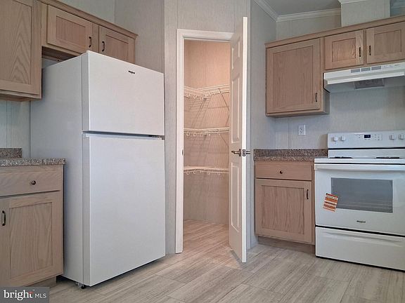 5th image of 500 Mount Airy Rd APT 31