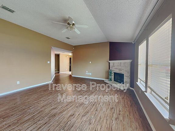 3rd image of 4156 Justin Dr