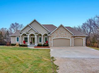 4850 SW 53rd St, Topeka, KS 66610