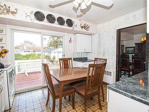 5th image of 3951 Keily Dr