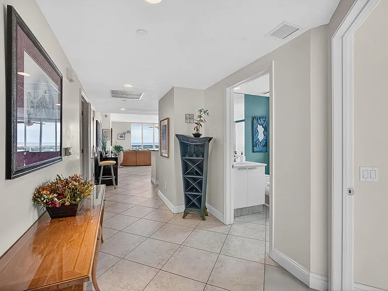 2640 Lake Shore Dr #1716 — Photo 58