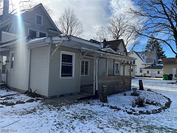 4th image of 626 E Wayne Ave