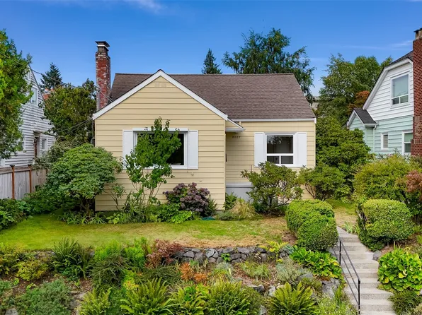 8007 Dibble Avenue NW, Seattle, WA 98117