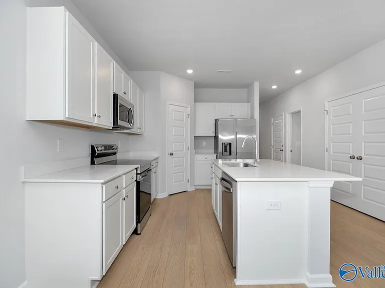147 Wolfe Ln — Photo 12