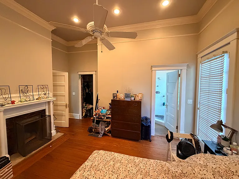 34 Rockyford Rd NE #D — Photo 8