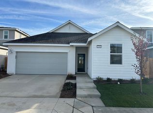 2794 N Applegate Ave, Fresno, CA 93737