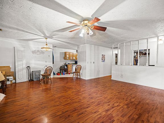 5th image of 333 Sycamore Rd