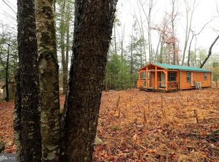 25 Lucky Hunter Ln, Milroy, PA 17063