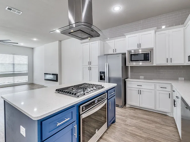 2633 La Altura Ln — Photo 5