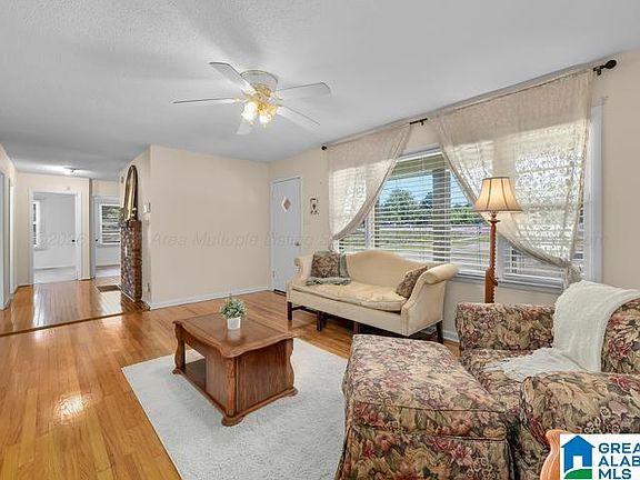 4th image of 2545 Saragossa Rd