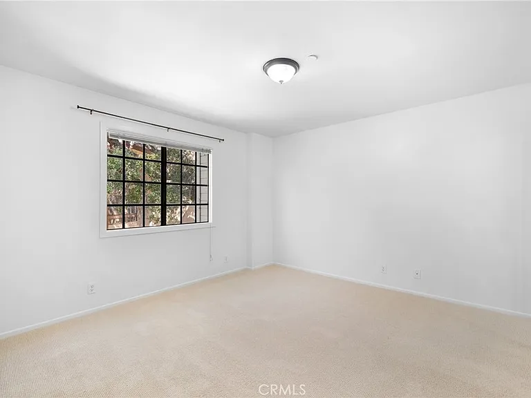 2747 Hermosa Ave #6 — Photo 17
