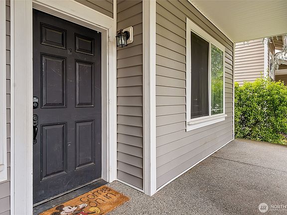 2nd image of 16335 Richmont Court SE