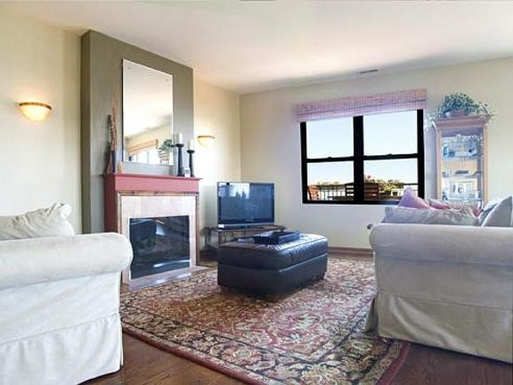 2nd image of 7625 N Eastlake Ter APT Ph4