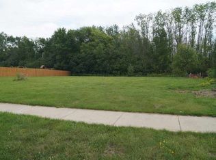 435 Whispering Way, Johnson Creek, WI 53038