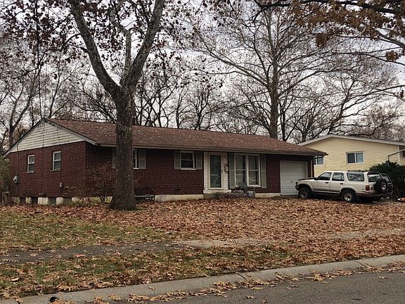 3rd image of 11438 Framingham Dr