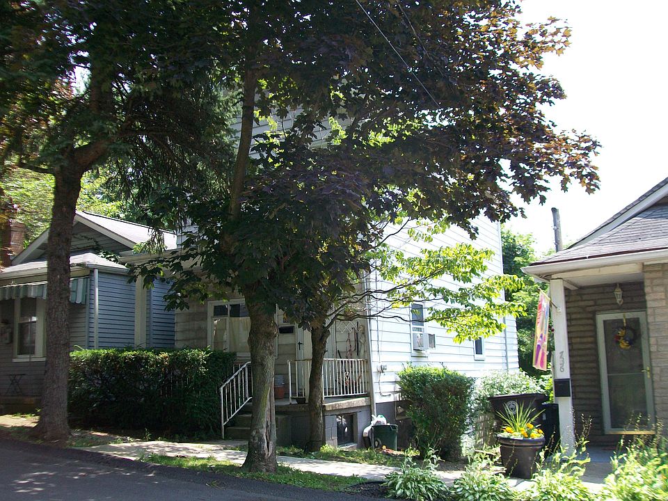 2nd image of 800 Valley St