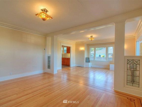 5th image of 1737 S Cushman Ave