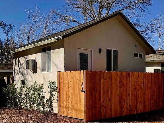 2nd image of 8625 Nye Rd