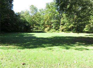 5 Singing Woods Ct, Norwalk, CT 06850