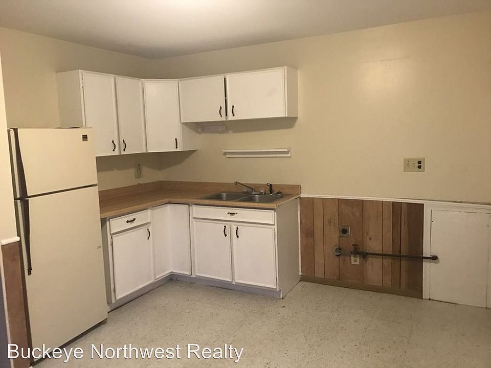 2nd image of 3249 Bellaire Dr