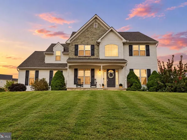 739 Monarch Dr, York, PA 17403