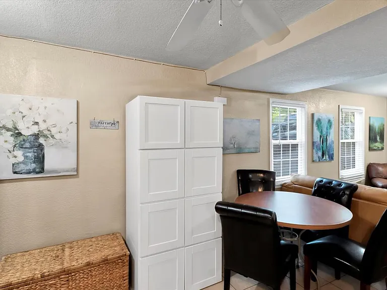 Saybrook Cir NW — Photo 11