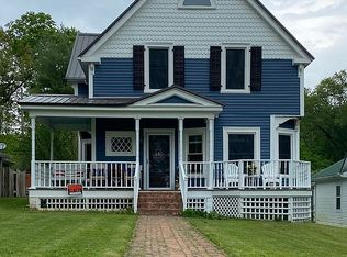 51 S 7th St, Kuttawa, KY 42055