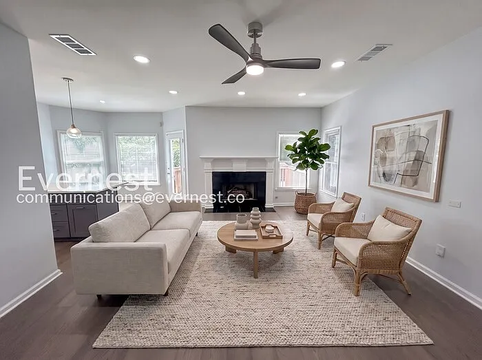4 bed, 3.5 bath, 1800 sqft, $5,300 — Photo 3
