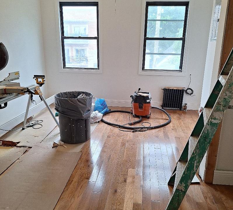 1st image of 25-50 23rd St #2R