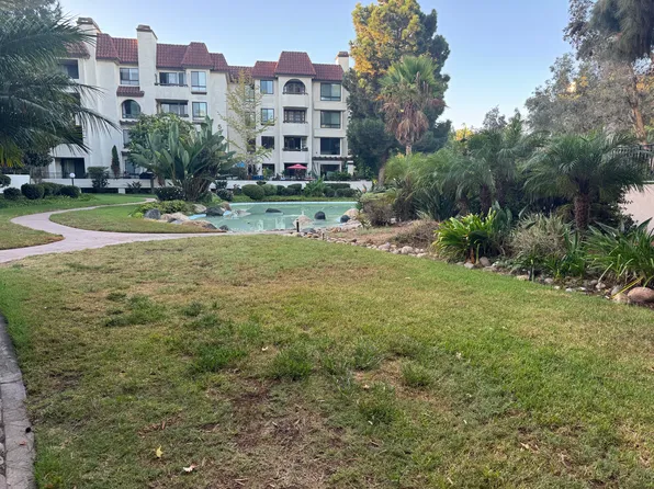 5865 Friars Rd, San Diego, CA 92110