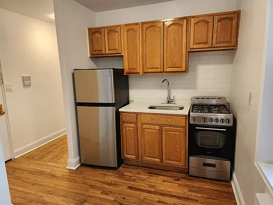 Rented by The Coop Connection LLC | media 11