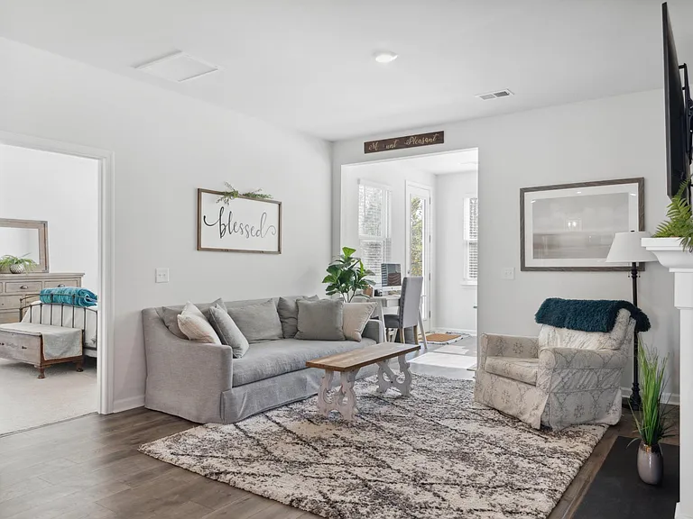 3921 Sawmill Ct — Photo 36