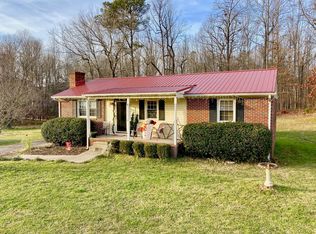 308 Guy Ave, Crewe, VA 23930