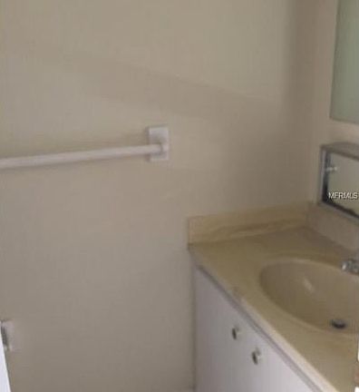 5th image of 4720 Locust St NE APT 202