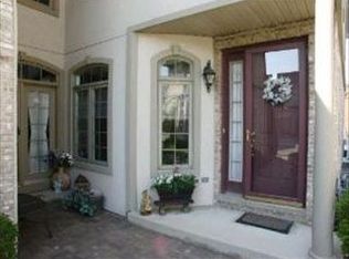 5520 Heritage Ct, Western Springs, IL