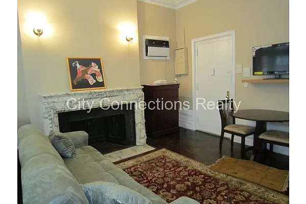 Rented by City Connections Realty | media 52