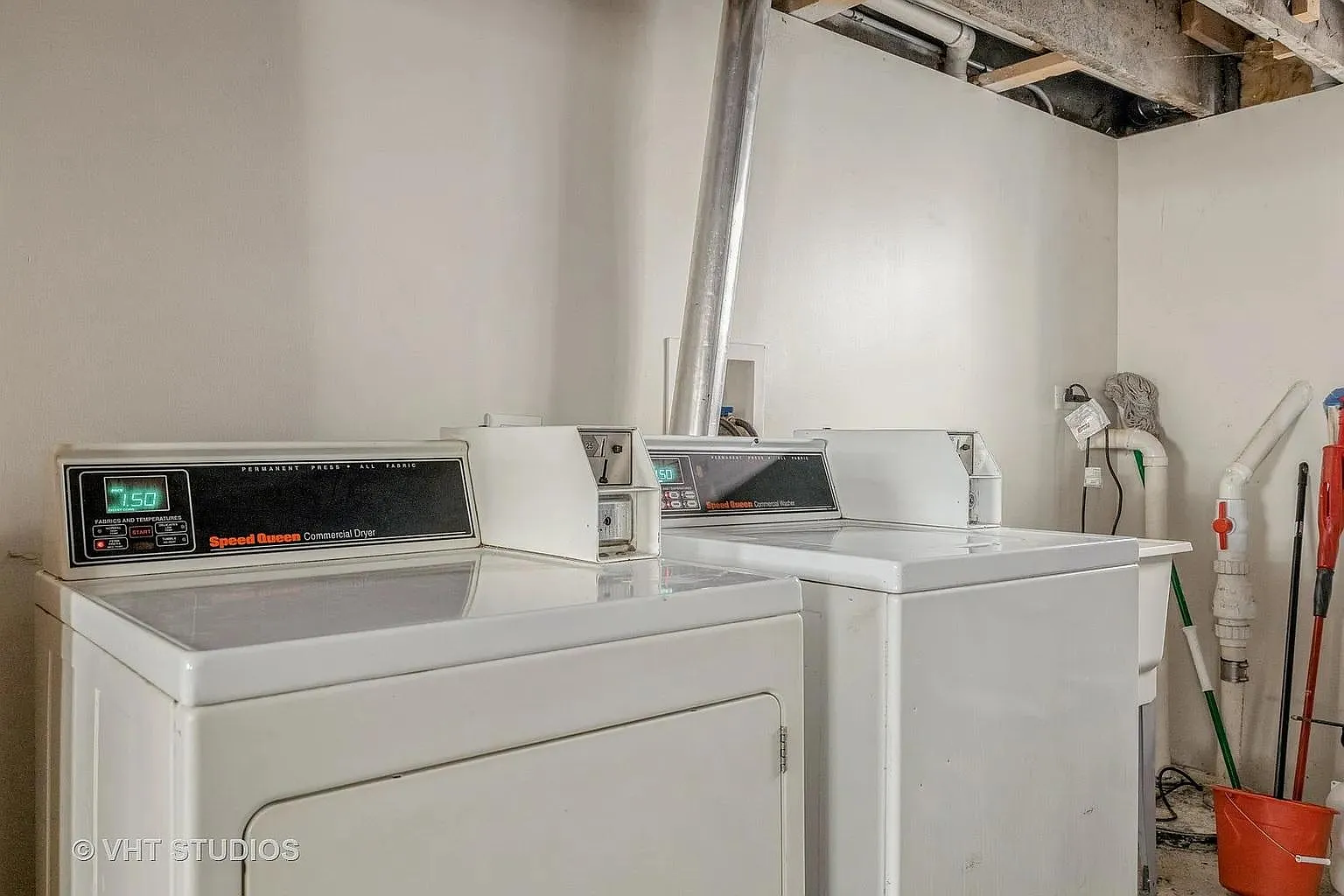 5 bed, 2016 sqft, $860 — Photo 4