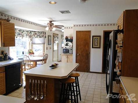 5th image of 11 Candlewood Dr